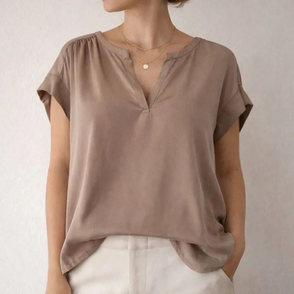 BCBGMAXAZRIA Silk Blouse Top Small Hazelnut Brown Short Sleeve Flowy Hi Low